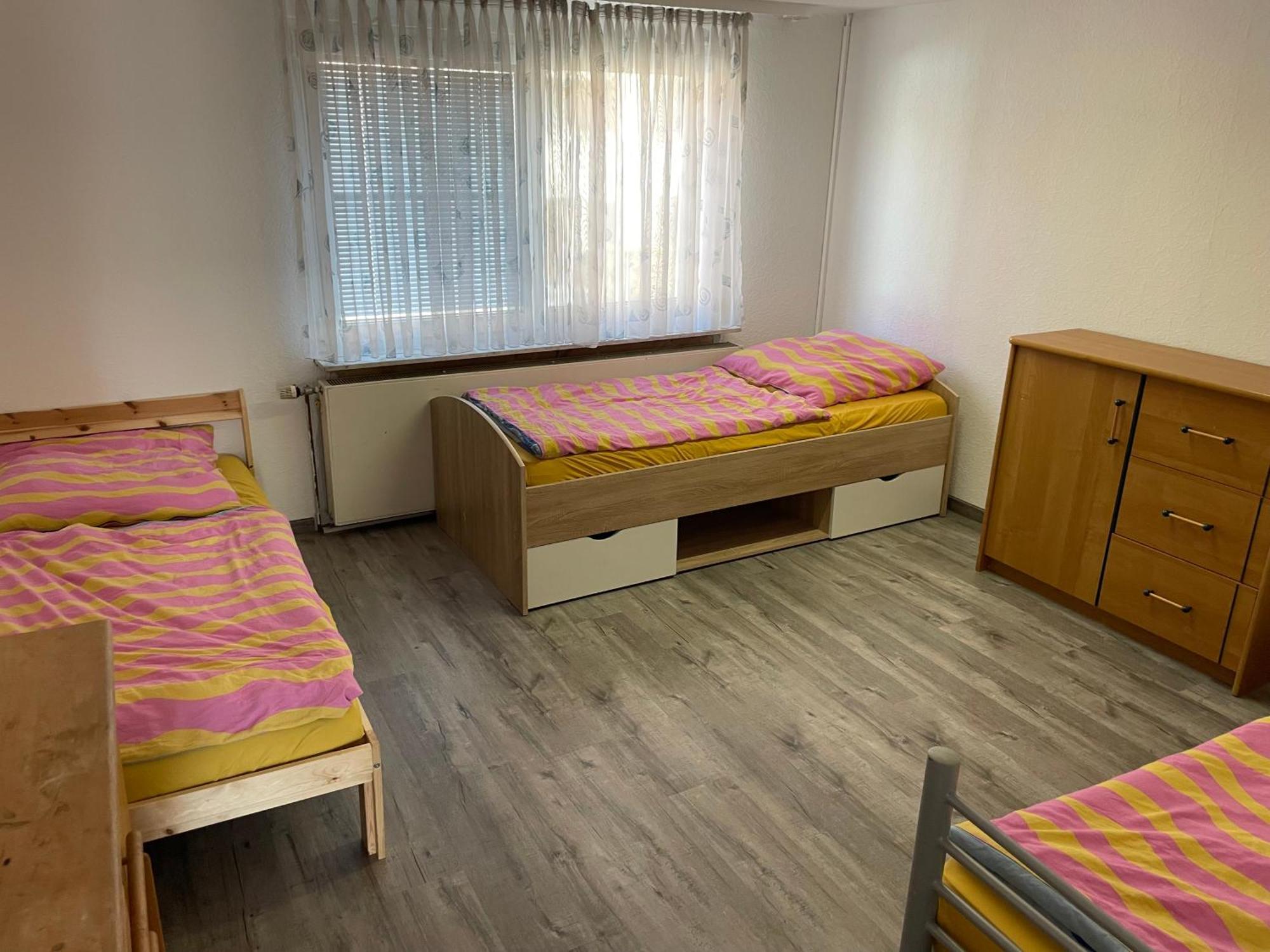 Haus Dambacher - Arbeiter-Monteurzimmer Nurtingen Εξωτερικό φωτογραφία